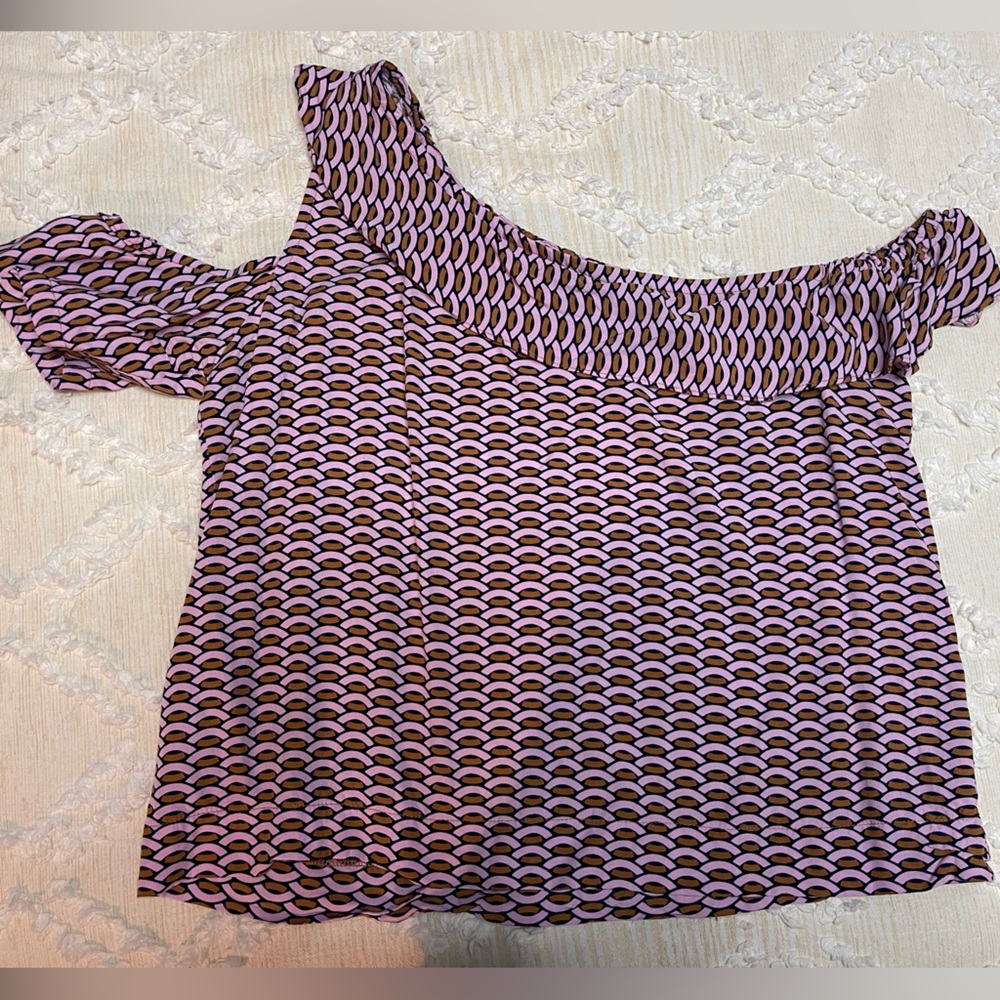 Valija Off-Shoulder Patterned Blouse - Picture 2 of 4